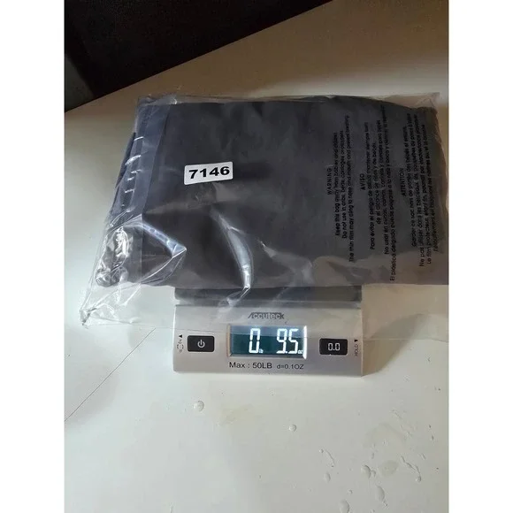 Under Armour HeatGear Shorts Mens 36 Gray Loose Fit Flat Front Athletic *Read - Picture 10 of 10